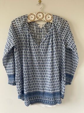 Blue Pattered Women’s Tunic Top. Size M